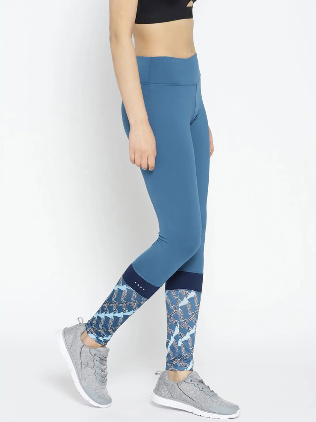 Alcis Women Teal Blue Solid Running Tights with Printed Detail