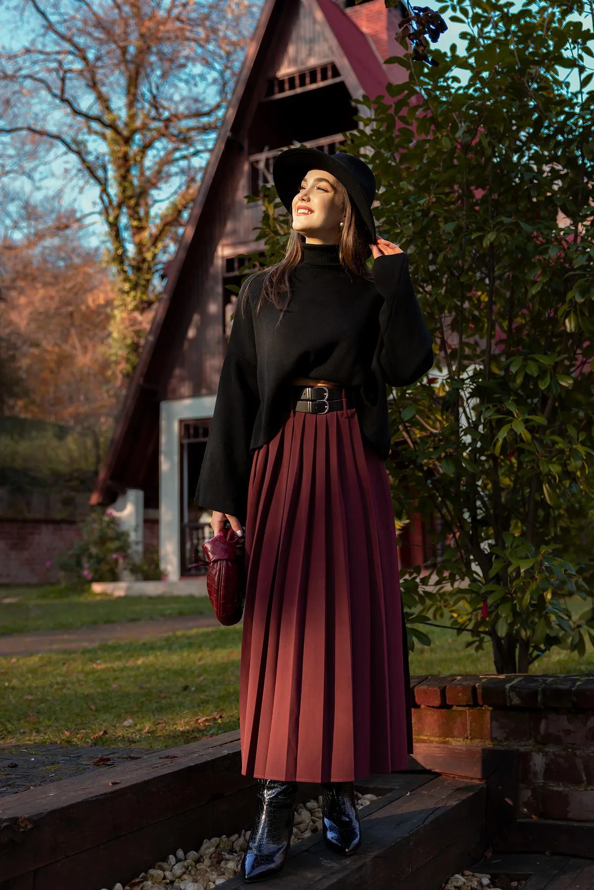 Belted Pleated Skirt - Claret red