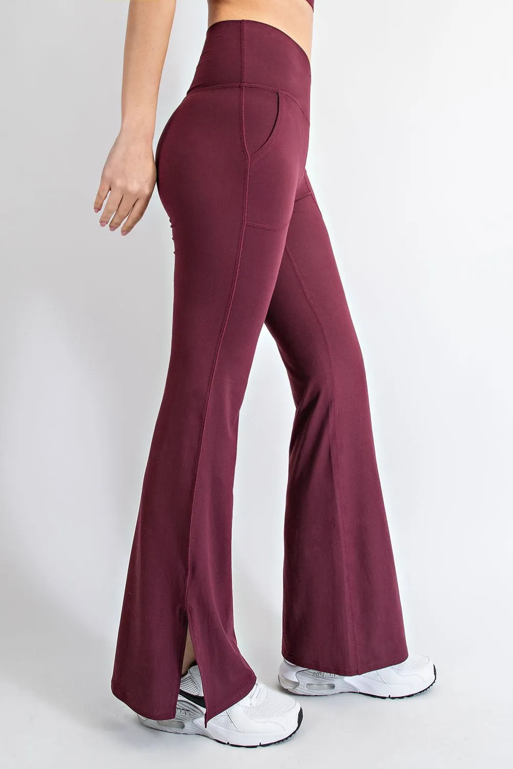 Cassis V Waist Flared Yoga Pants With Pockets