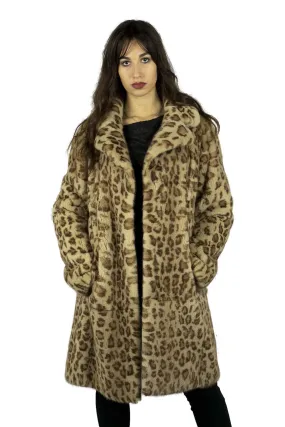 Coat in mink Leopard print