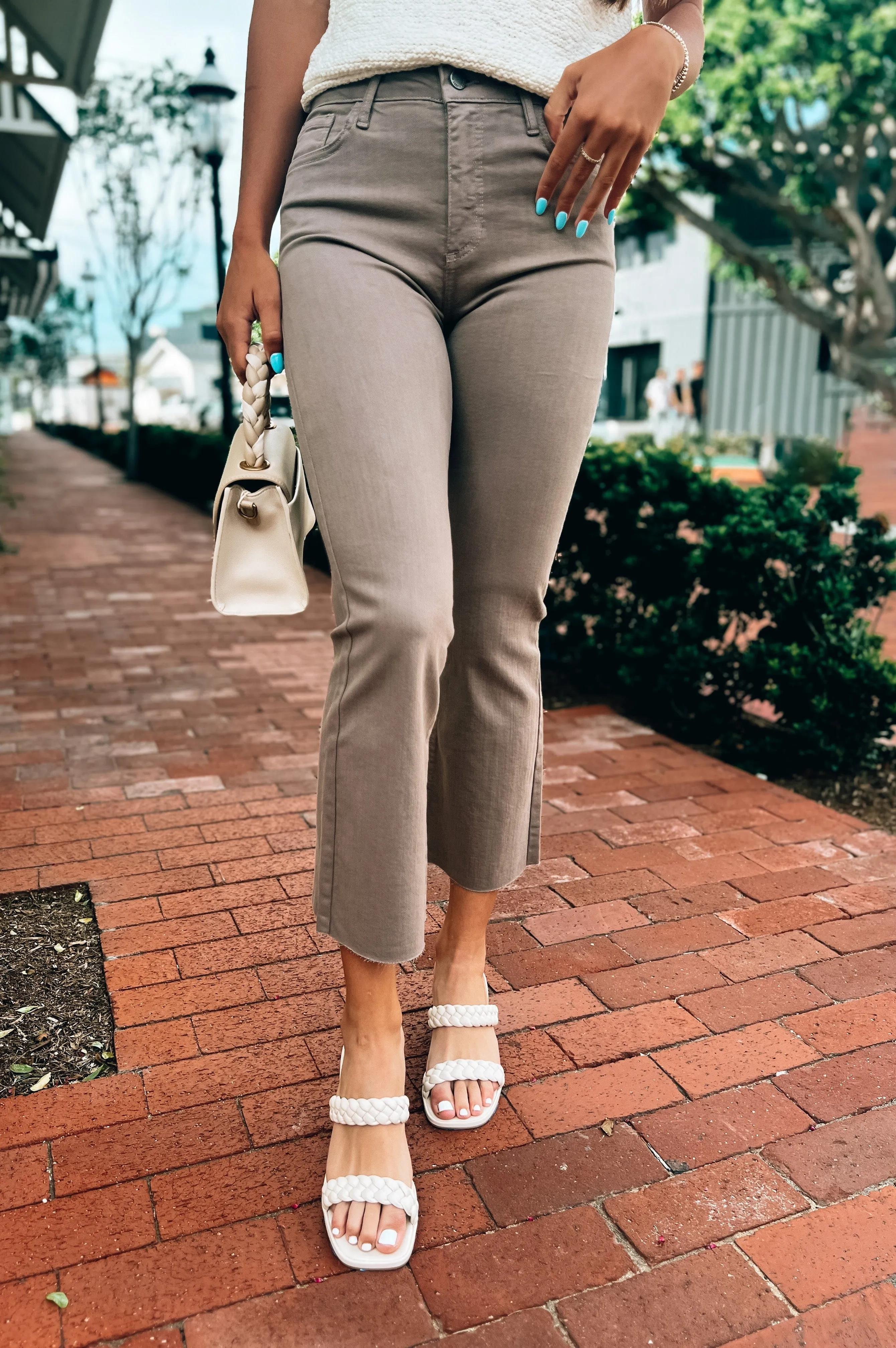 Dani Cropped Kick Flare Taupe