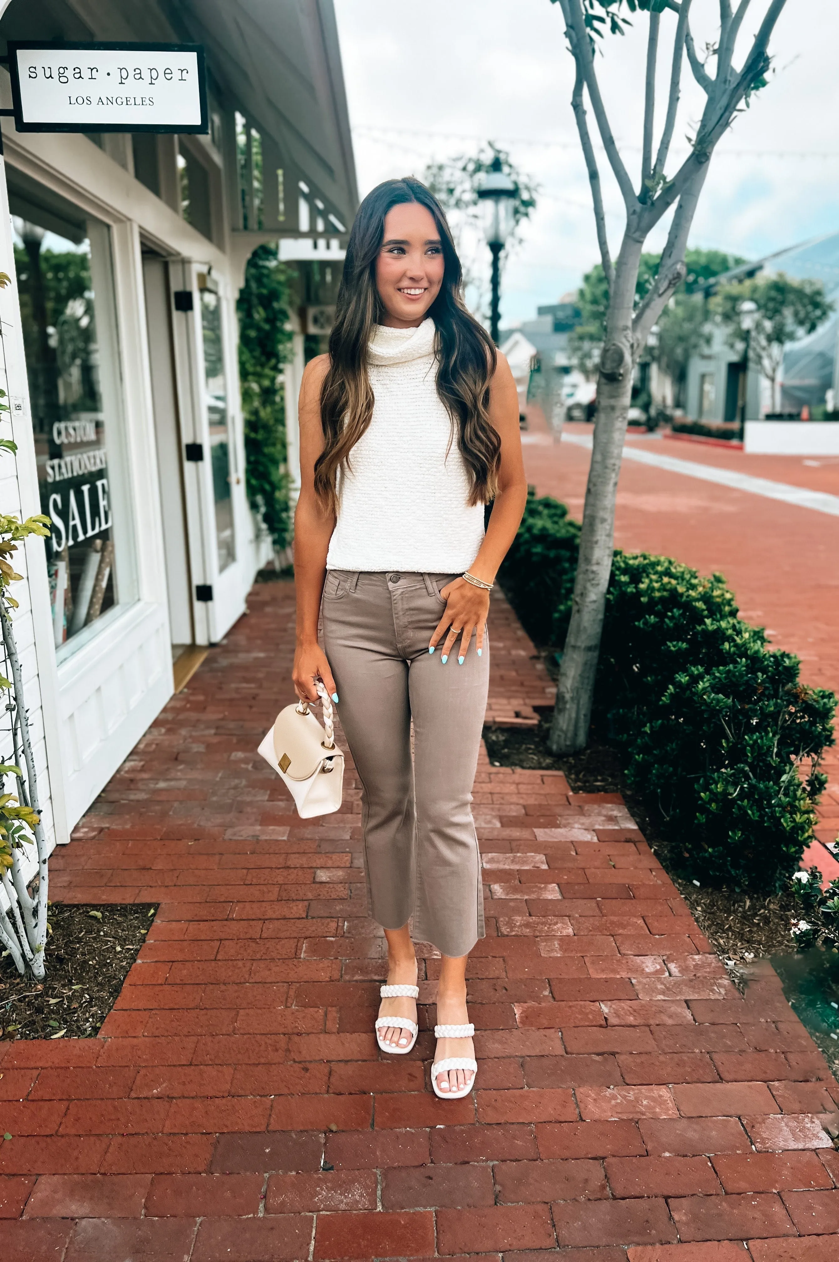 Dani Cropped Kick Flare Taupe