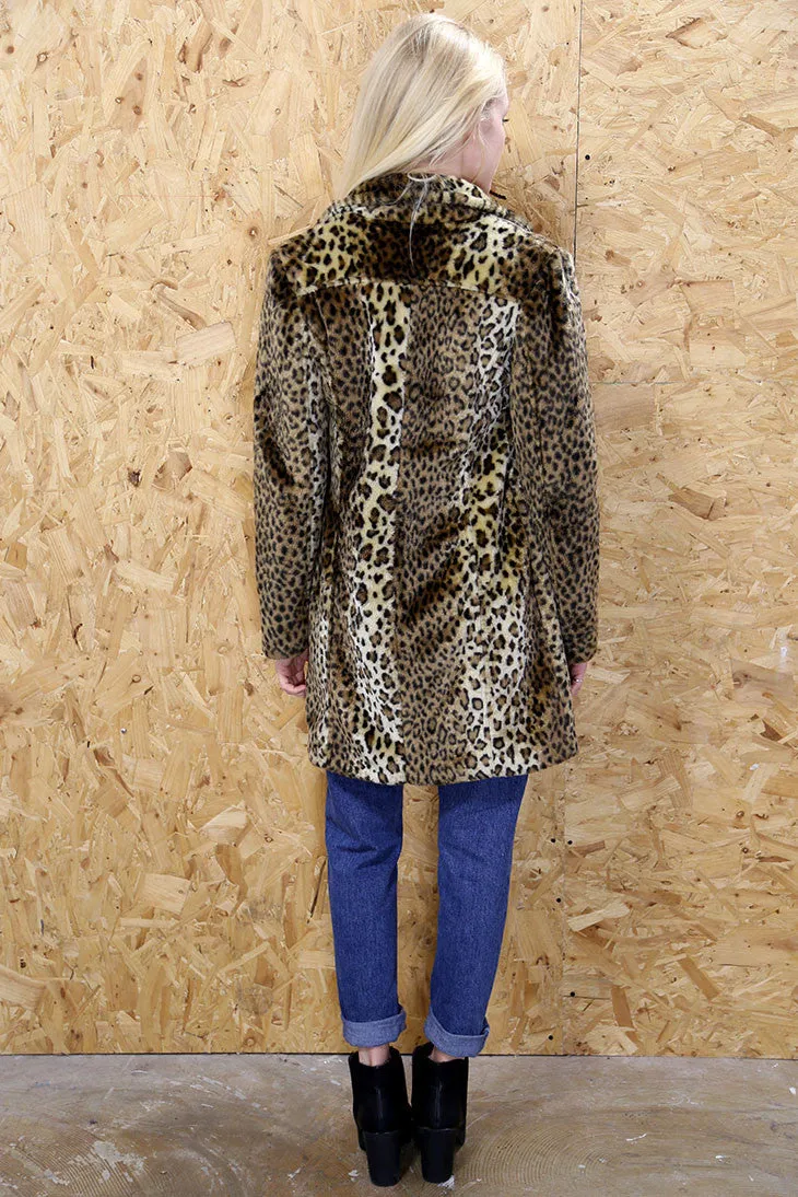 Fitted Leopard Print Faux Fur Coat