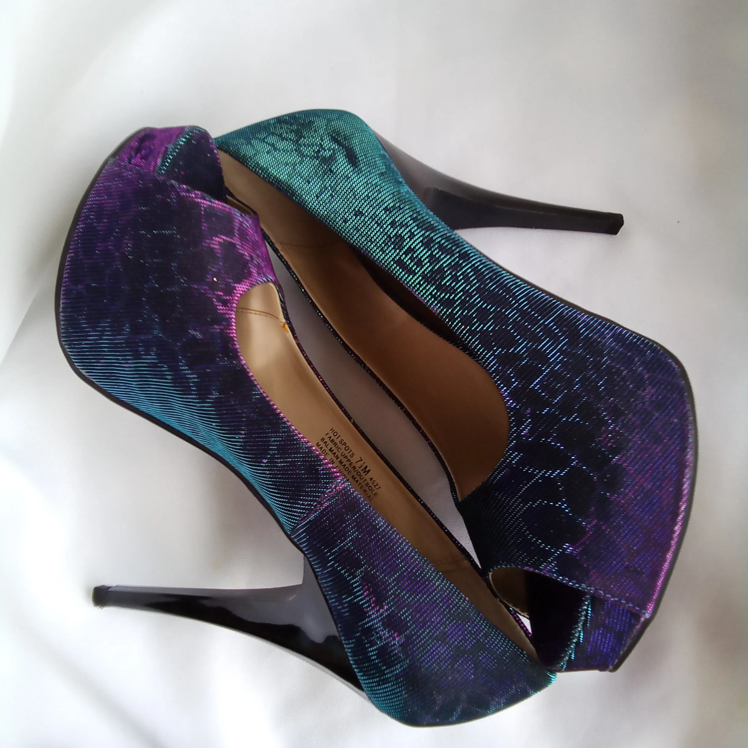 Iridescent Pumps | Chinese Laundry | Hot Spots - Giraffe - Blue Multi