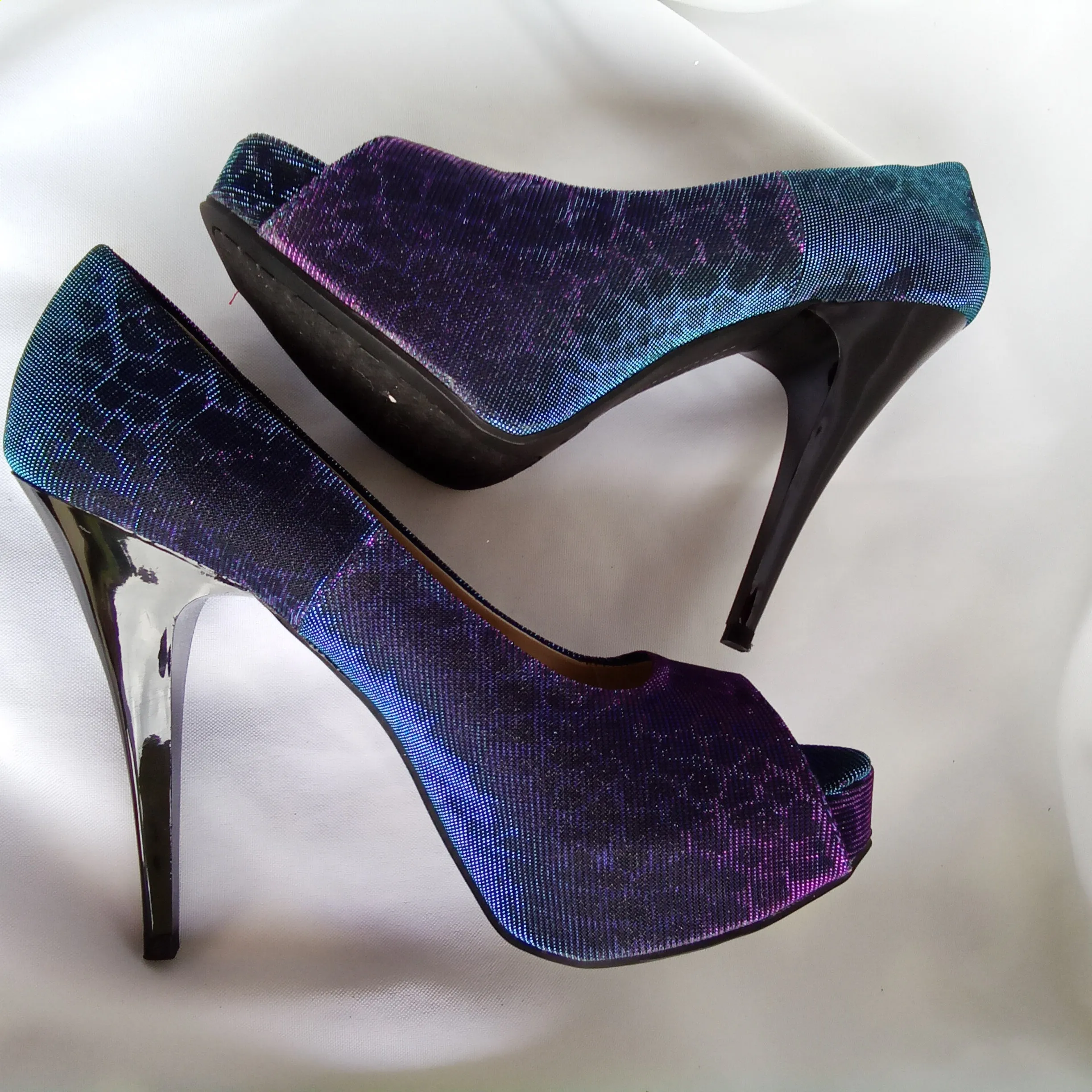 Iridescent Pumps | Chinese Laundry | Hot Spots - Giraffe - Blue Multi