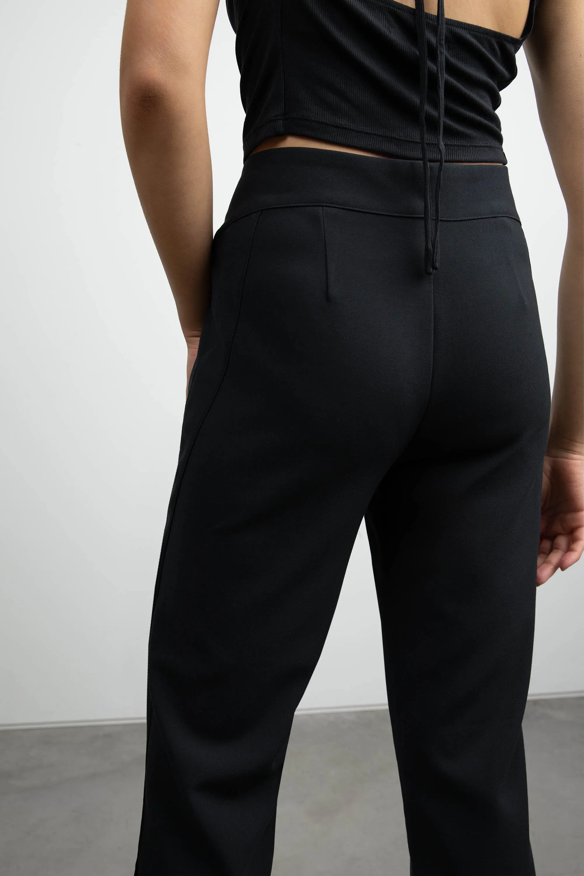 MID-RISE FLARED PANT