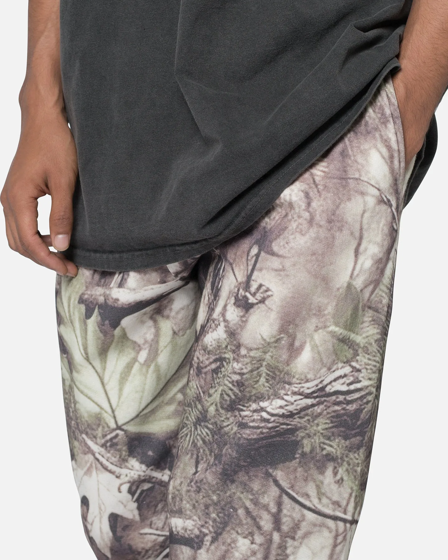 MNML Contrast Bootcut Sweatpants Tree Camo