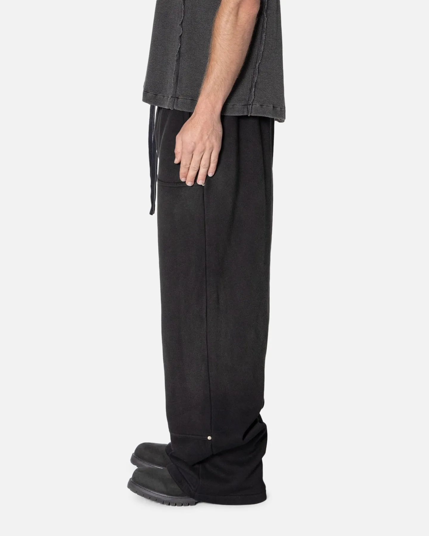 MNML West Double Knee Sweatpants Washed Black