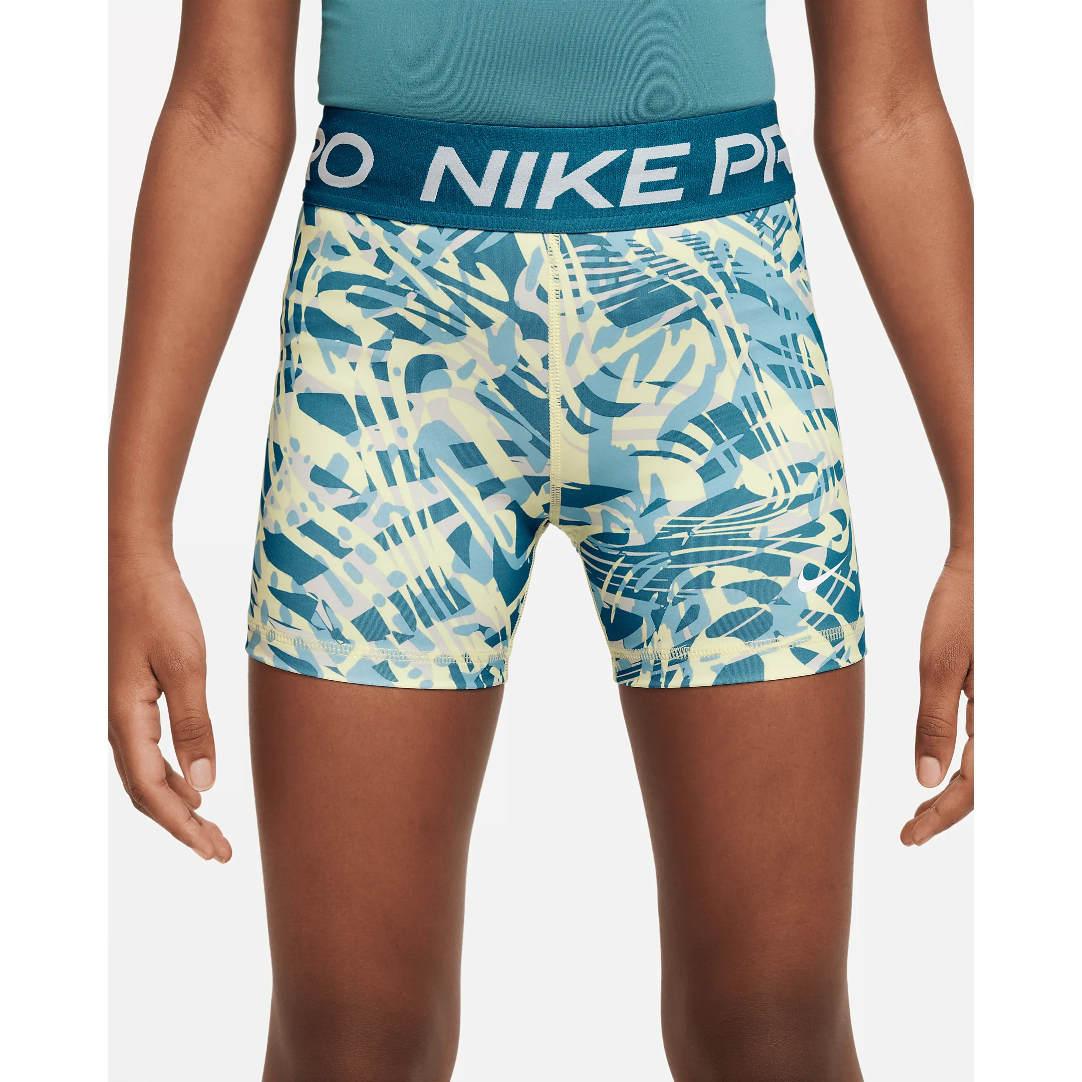 Nike Pro Girls 3in Short