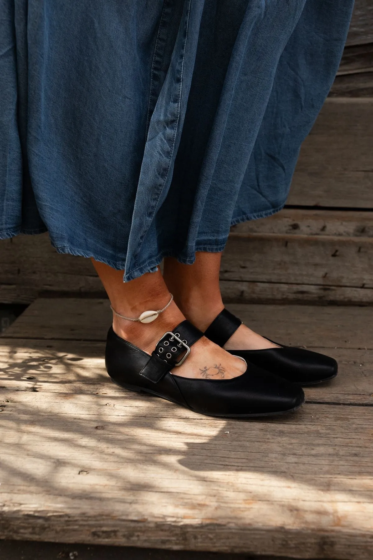 Soho Buckle Ballet Flats - Black