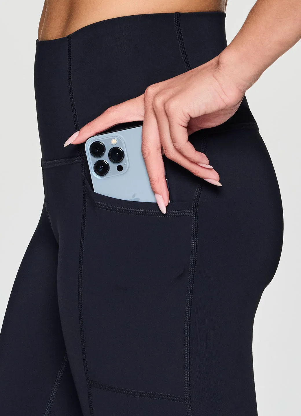 Tech Flex Ultra Hold Capri