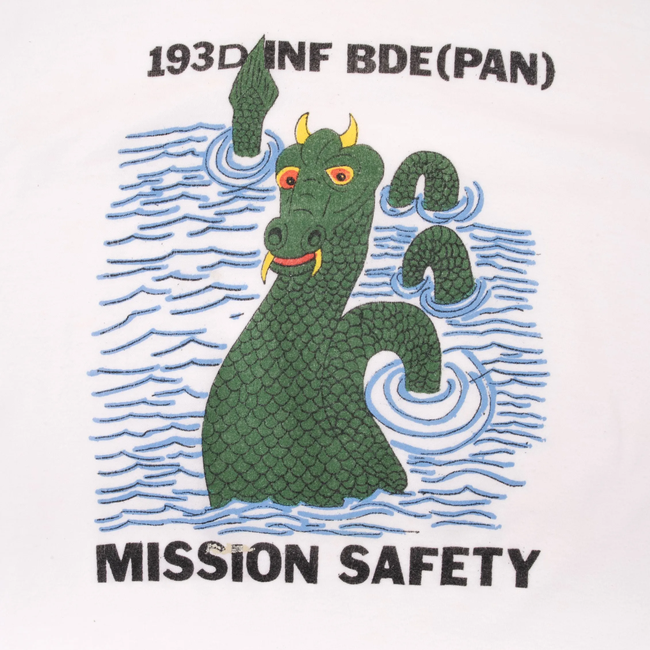 VINTAGE 193 INF BDE MISSION SAFETY DRAGON TEE SHIRT 1960S SIZE SMALL