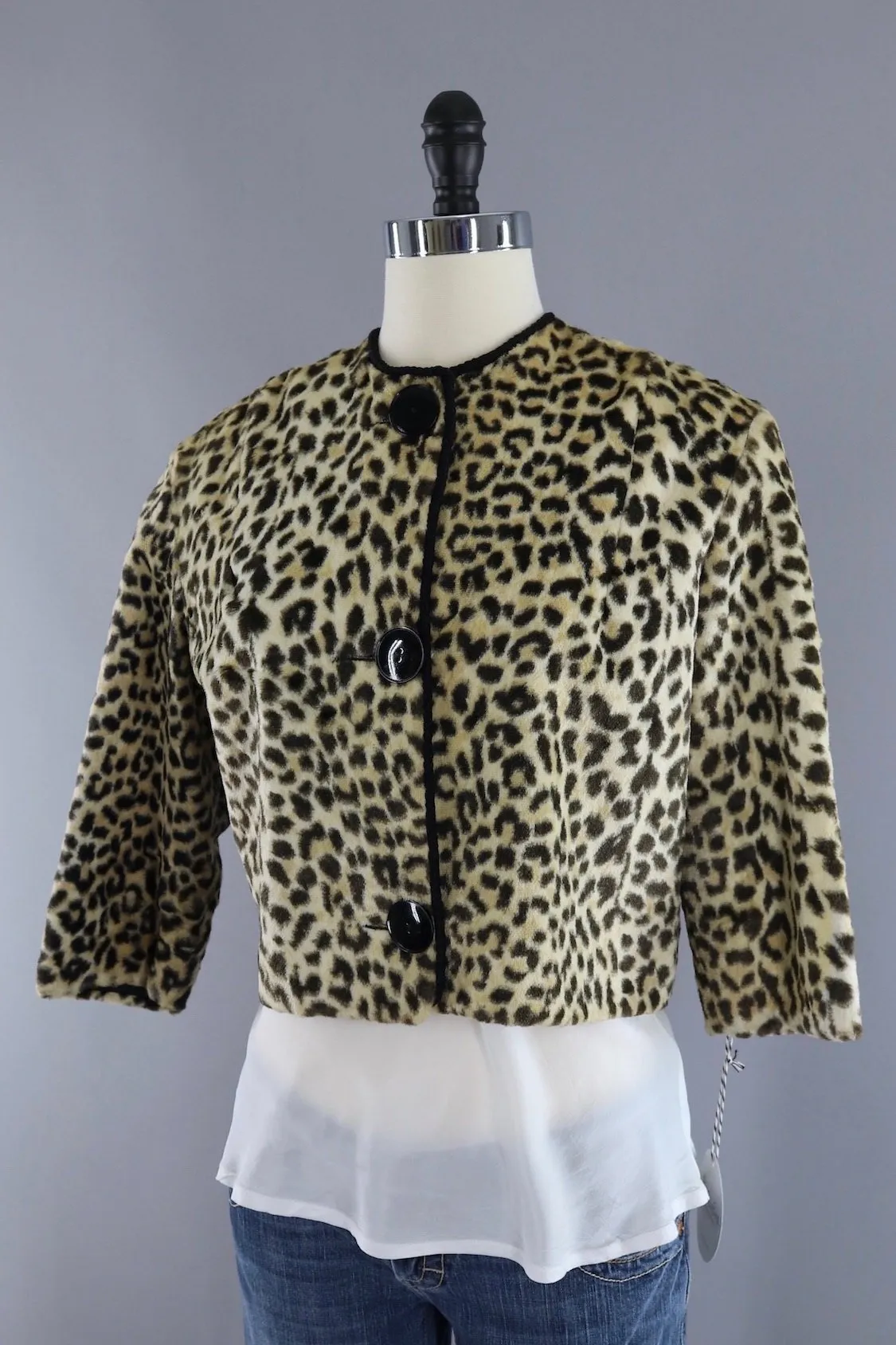 Vintage 1960s Leopard Print Faux Fur Cropped Jacket