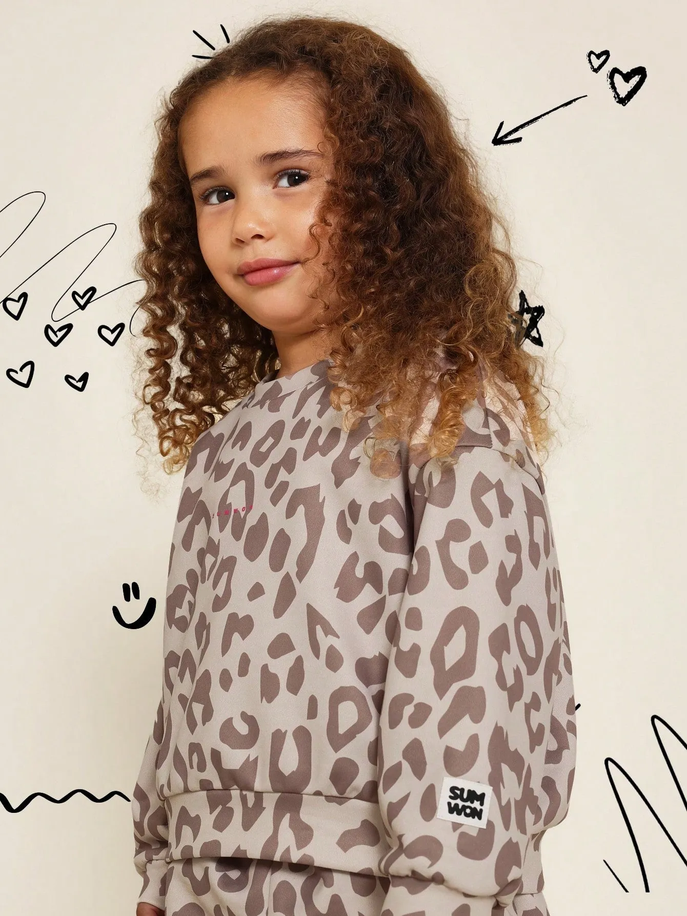 Young Girls Everyday Comfort Leopard Crew Neck Sweatshirt And 90's Sweatpants 2 Piece Set